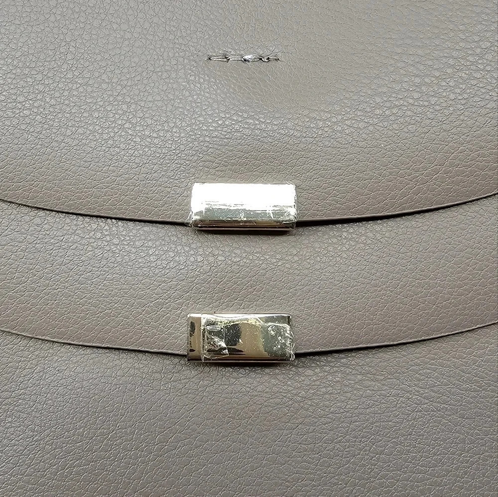 Crossbody - Picture 7 of 11